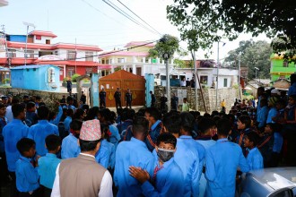 बैतडीमा विद्यार्थीमाथी कुटपिट गर्ने युवकलाई कारवाही हुनुपर्ने भन्दै विद्यार्थी आन्दोलित 